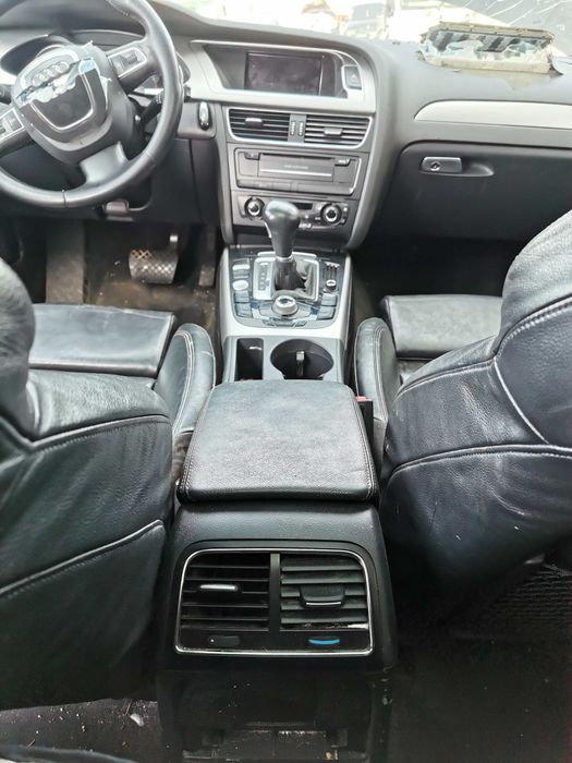 Dezmembrez audi A4 B8 2.7 breack/usa audi a8 b8/stop audi a4 b8/haion/