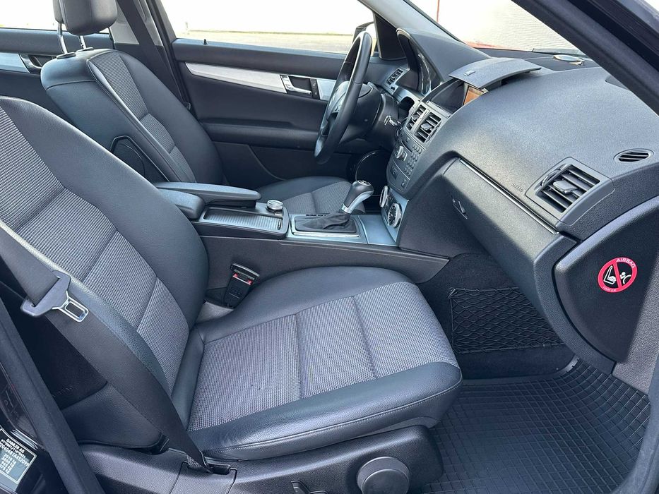 Mercedes C 200 CGI Avantgarde Automat