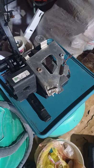 Теглич за w211 Е-класа