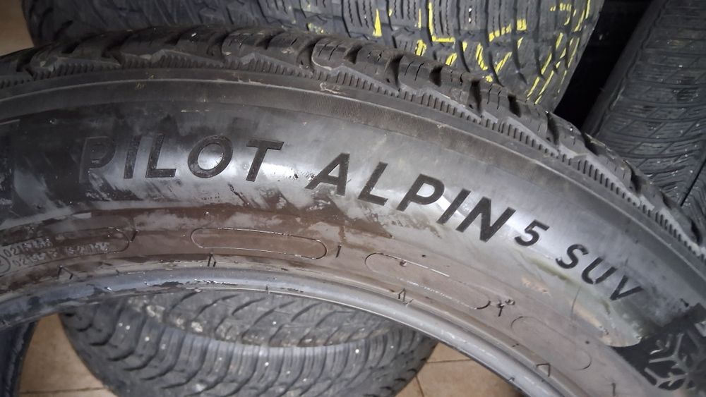 4-броя зимни гуми 275/50/R20 MICHELIN
