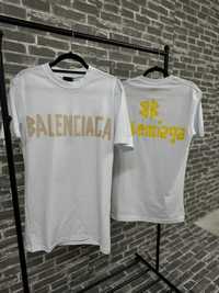 Тениска Balenciaga