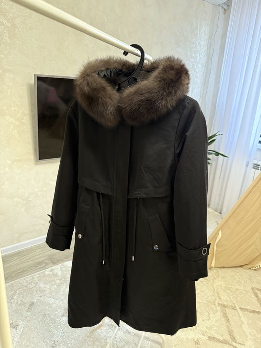 ПРОДАМ ПАРКУ, натуральный мех песец в отличном состоянии