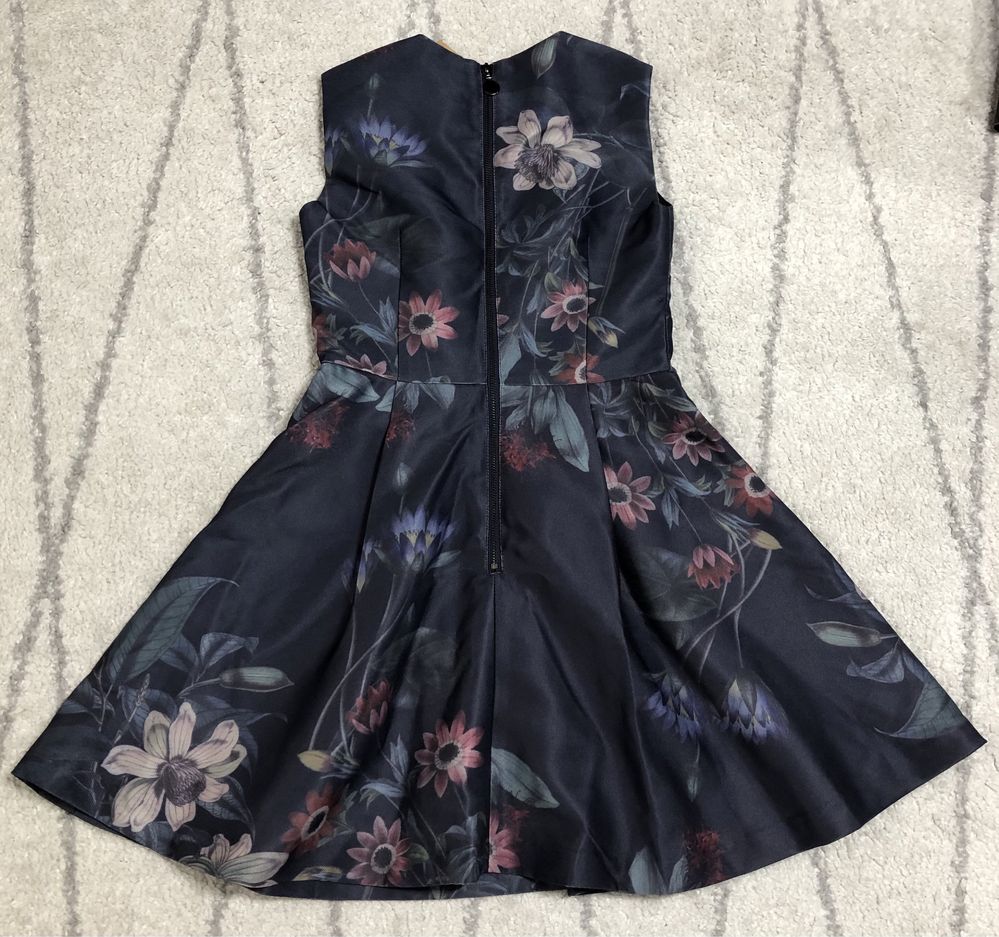 Rochie noua marime xs rochie cu flori model inflorat rochie eleganta