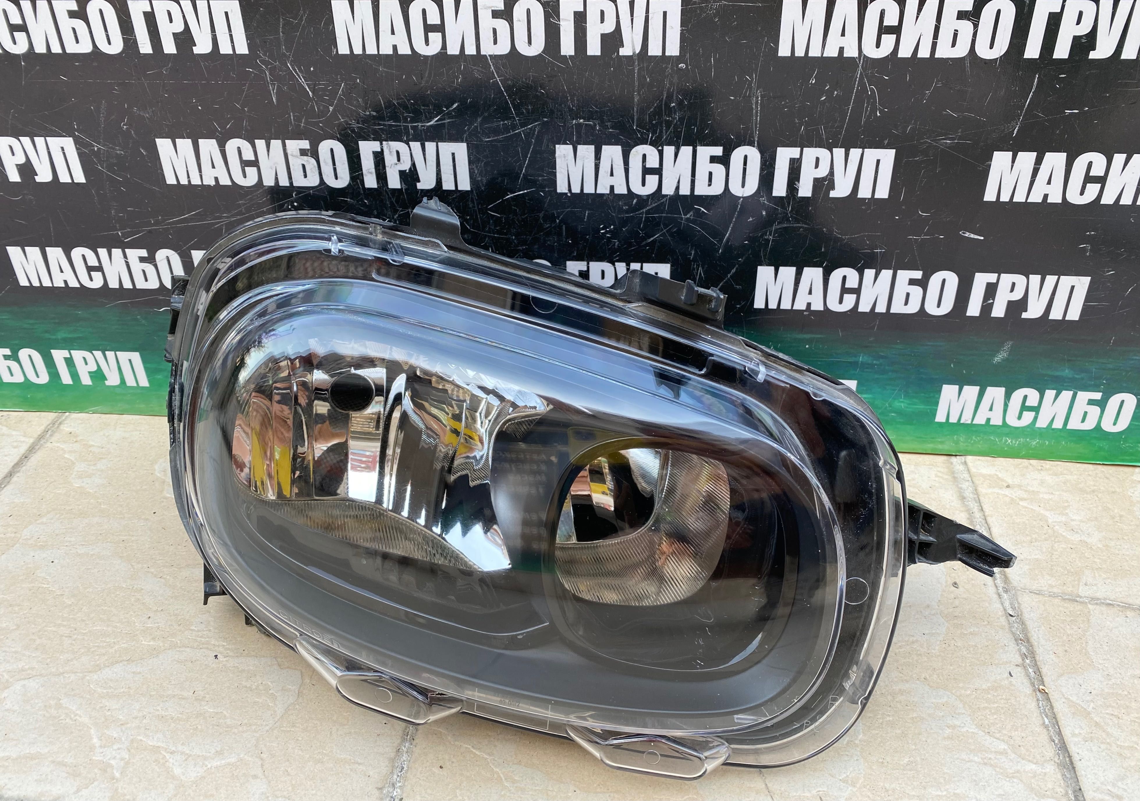 Фар far десен фарове за Ситроен Ц3 Citroen C3