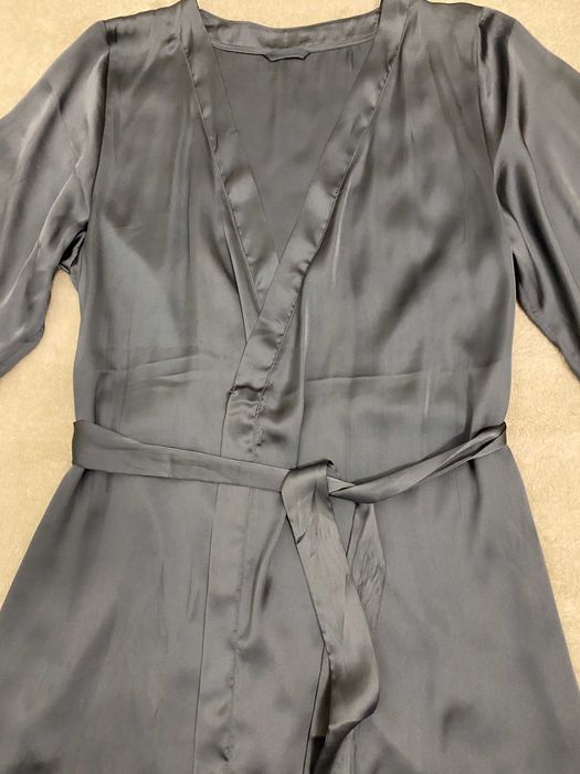 Halat satin gri argintiu, 3/4, scurt, cu cordon, nou, marime S/36