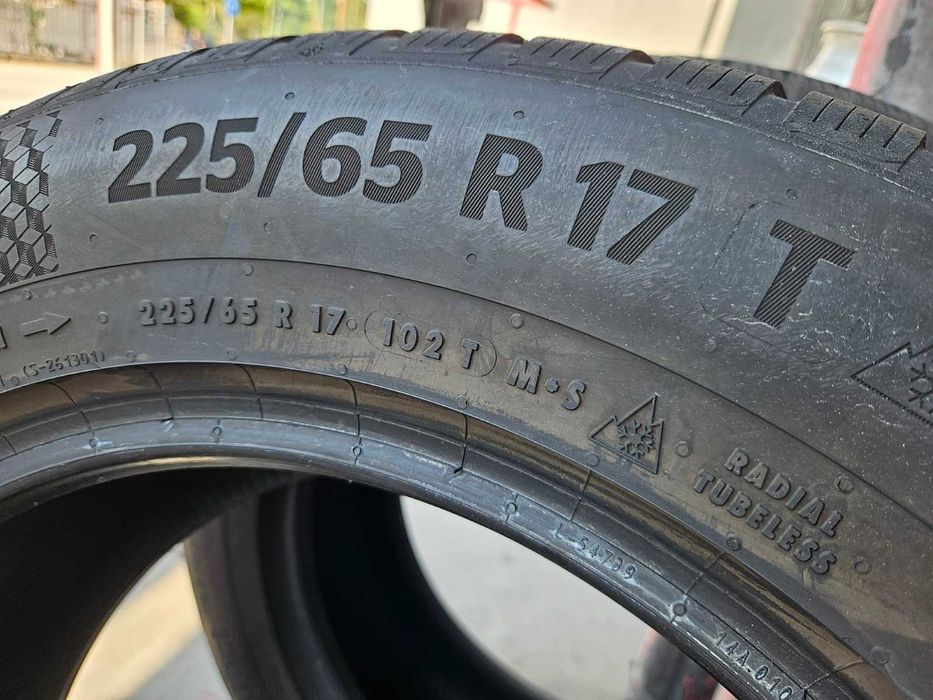 2бр. 225/65 R17 зимни CONTINENTAL TS870P 2024г. 8мм