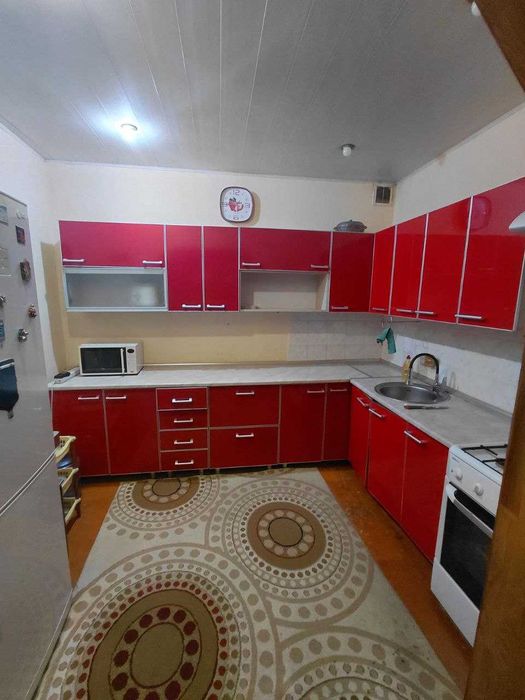 Продается 3-х комнатная квартира в Карасу-2  АА