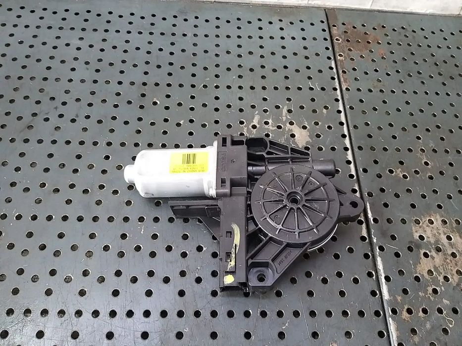 Motoras macara stanga fata volvo xc60 966268103