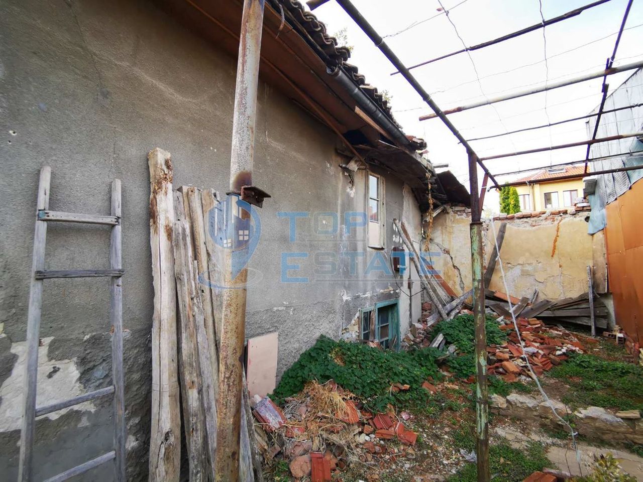 Продава се Къща в Горна Оряховица - 66 кв.м за 257 €/кв.м - Снимка #4