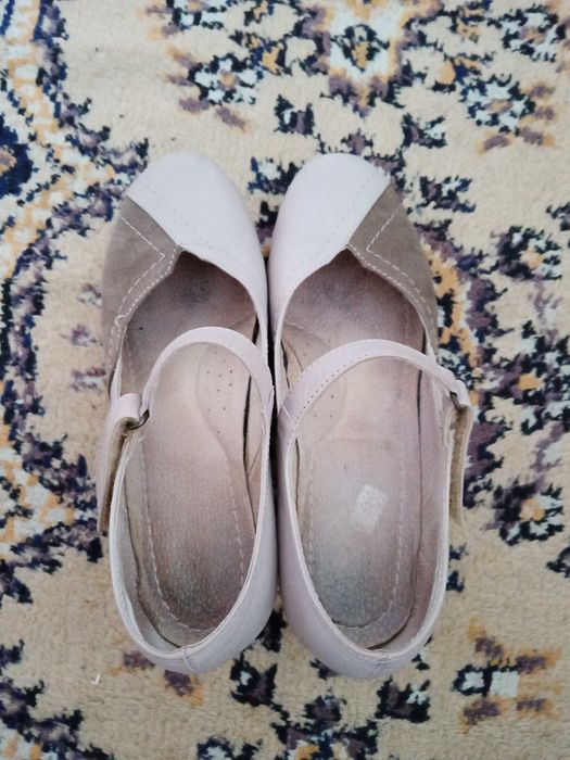 Дамски обувки с ток