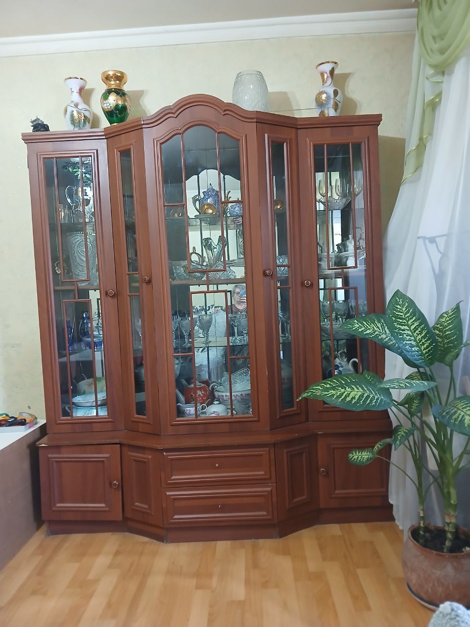 Гарнитур для гостиной в стиле барокко. Комплект