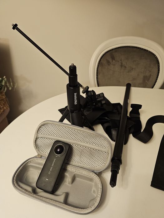 Vând Insta360 ONE X2 Camera Video Sport 5.7K