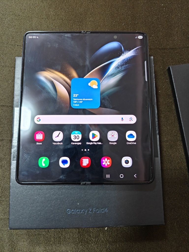 Samsung Galaxy ZFold 4 12/512Gb отличен