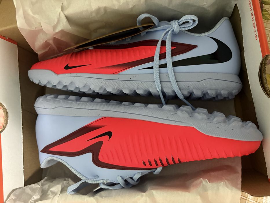 Ghete fotbal Nike Phantom