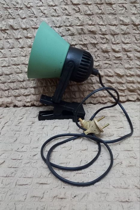 Светильник-прищепка