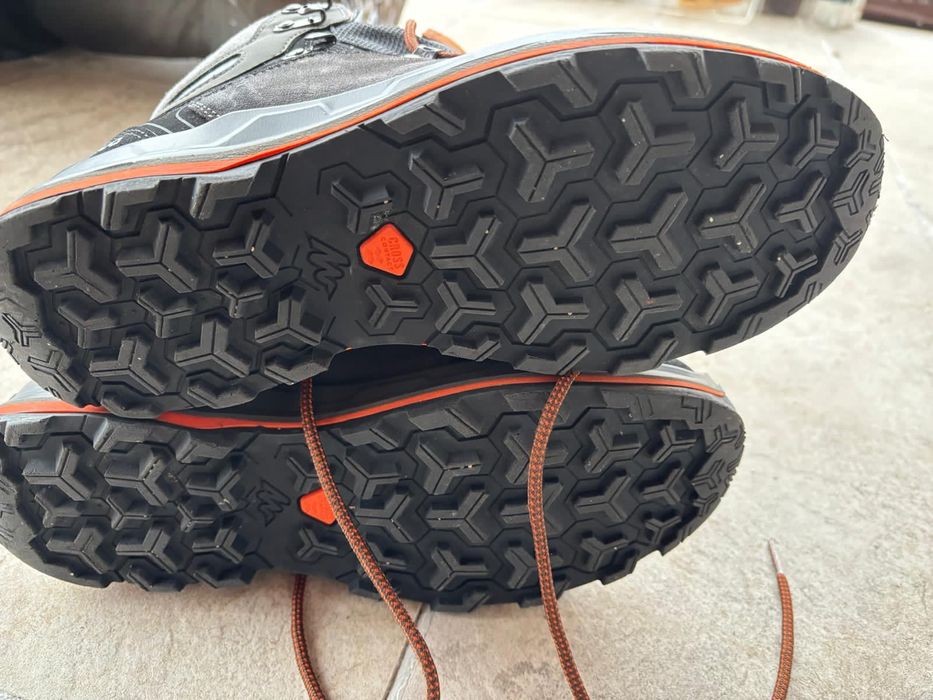 Vând ghete barbatesti