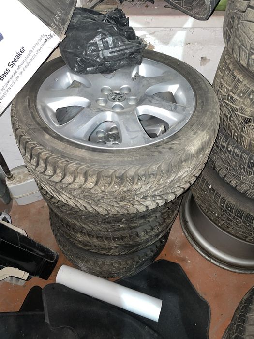 Продам диски с зимний покрышкой р17