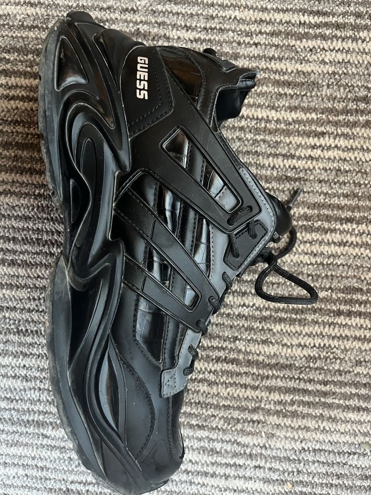 Обувки Guess Belluno LOW