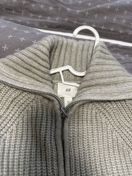 Ментово зелена жилетка HM