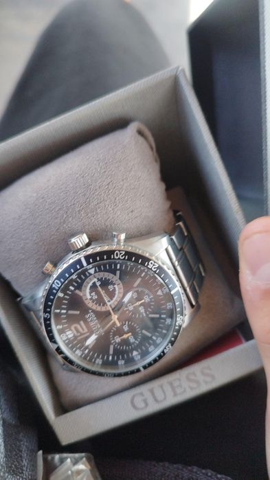 Vand ceas GUESS Launch nou