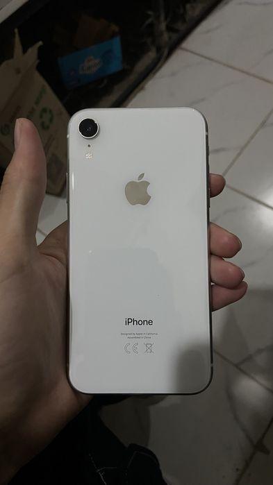 Iphone XR состаяние хорошая