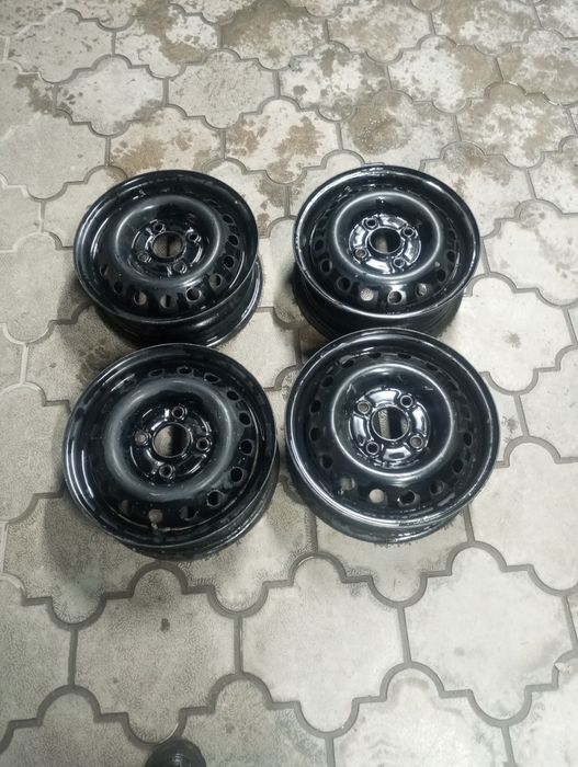 Продам привозные диски в отличном состоянии