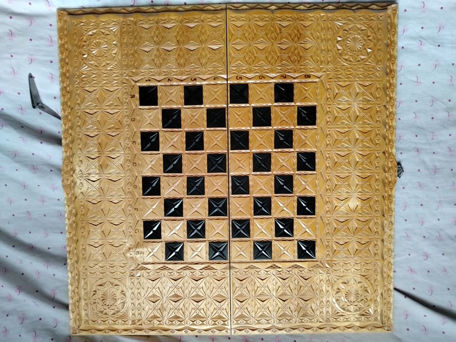 Шахматы нарды 3в1