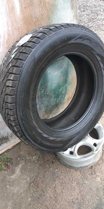 Nokian hakkapeliitta r2 suv