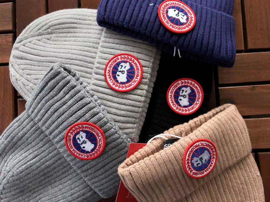 Set Caciula + Fular + Manusi Canada Goose Premium