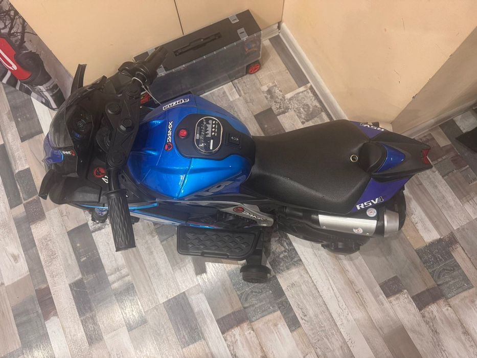 Детско електрическо моторче