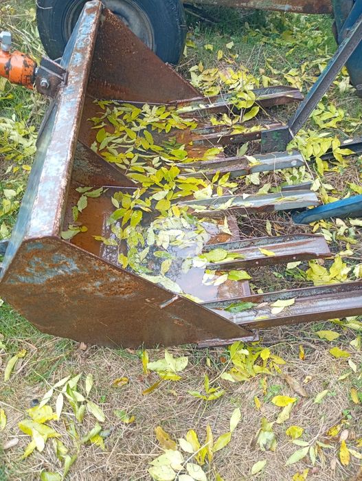 Cupa încarcator frontl