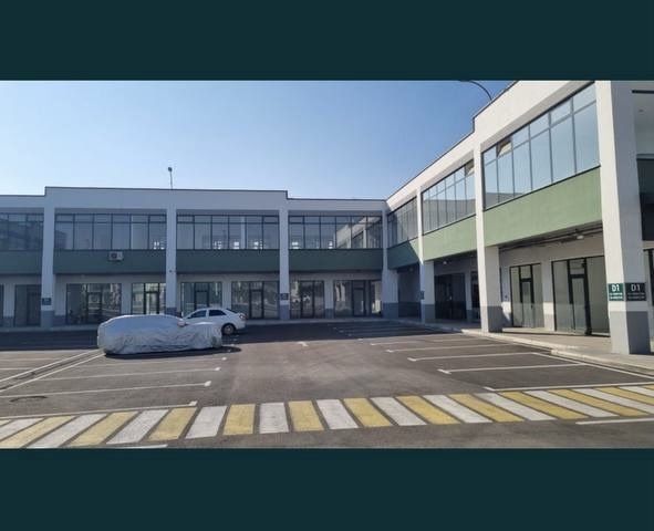 Строй март магазин.Ibn Sino Stroymart 1- qavatdan do’kon Sotiladi