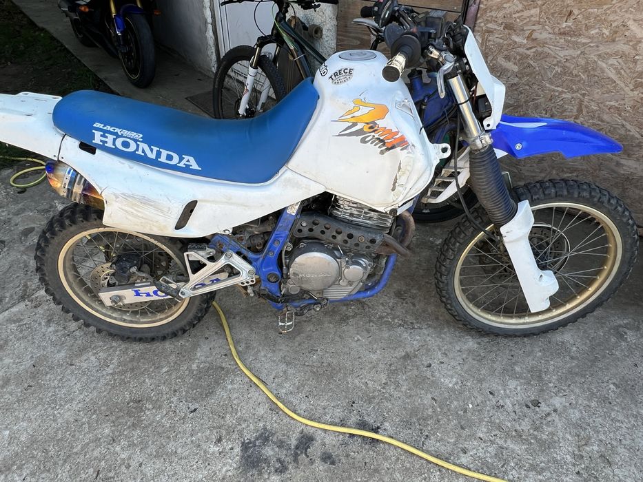 Honda Dominator nx650 cu fiscal.