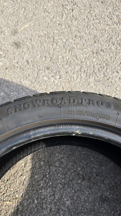 2бр. Зимни гуми SNOWROAD PRO 225 45 17