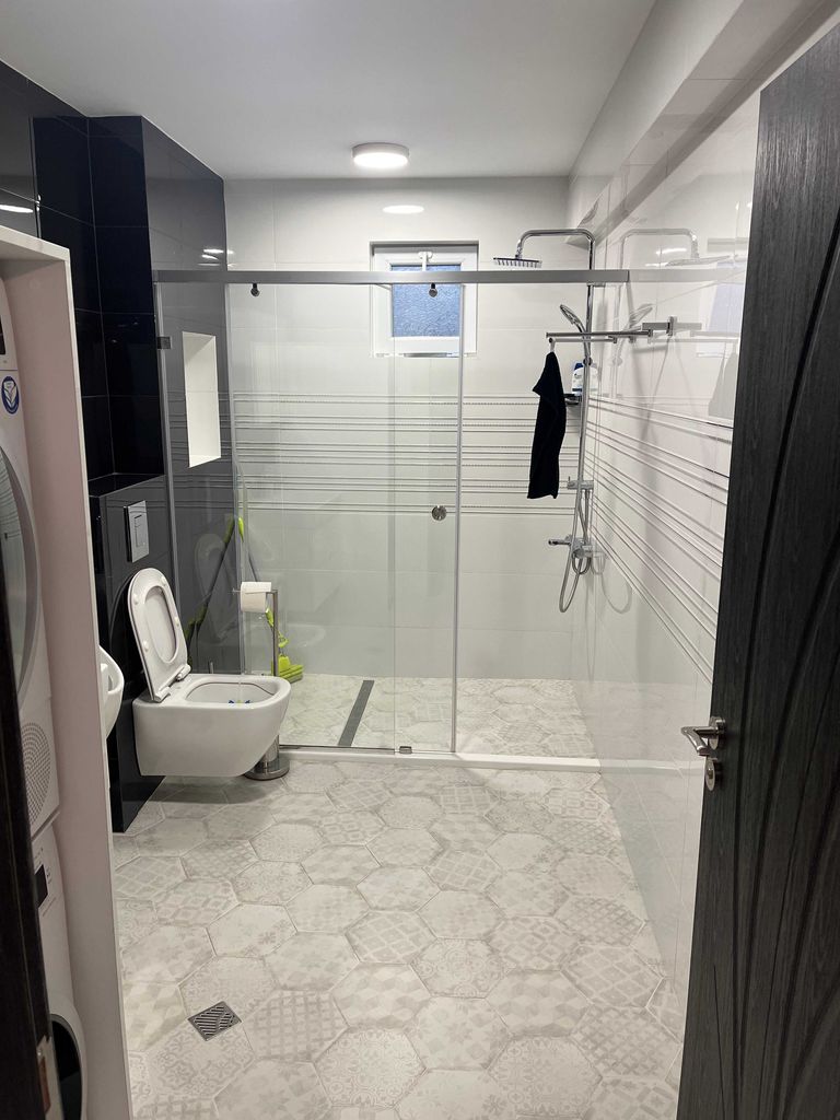 Продава се Тристаен апартамент в Свиленград - 116 кв.м за 1811 €/кв.м - Снимка #8