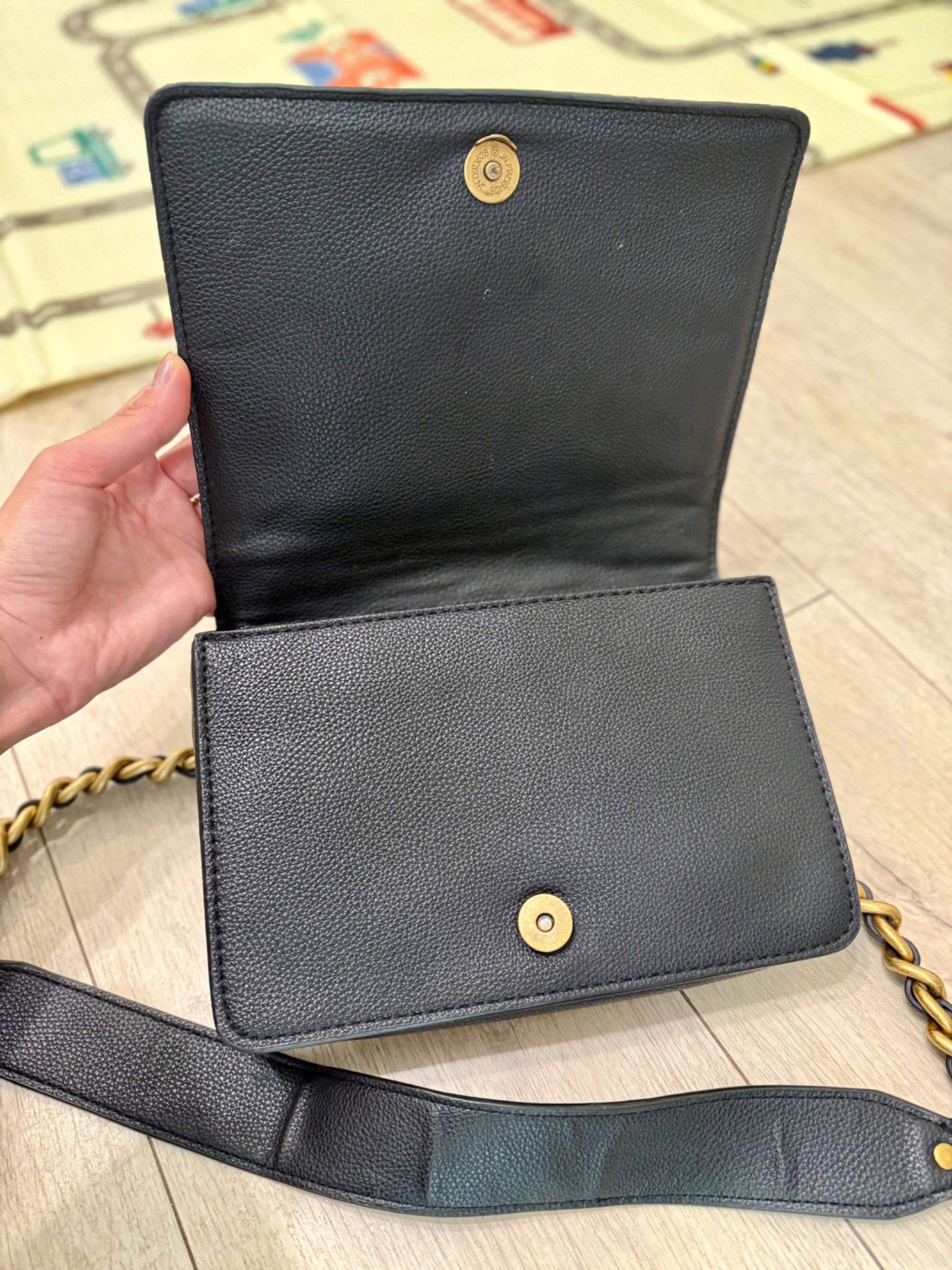 Чанта Guess оригинална