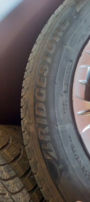 Пакрышка титанка дискасымен 4 штук жағдайы жақсы 205/ 65/15