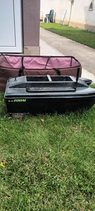 Лодка за захранка Туше