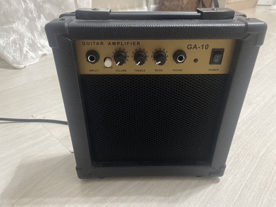 Комбоусилитель GA-10
