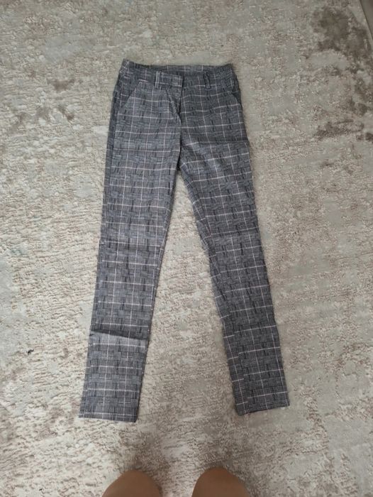 Lot pantaloni marime 38