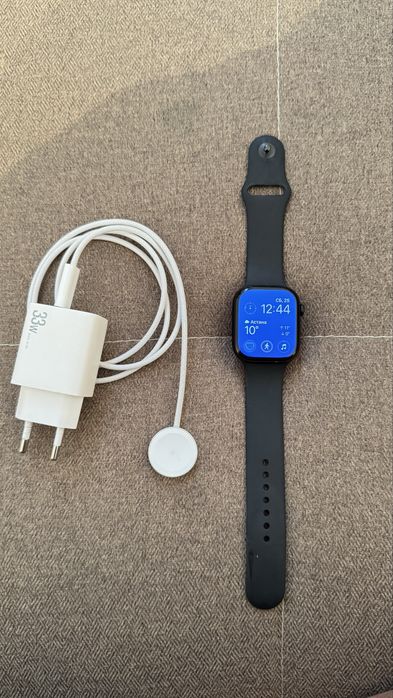 Продаю apple watch 10 series m/l 46 mm