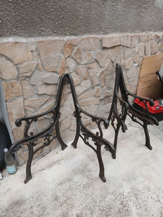 Picioare din fontă pentru bancă