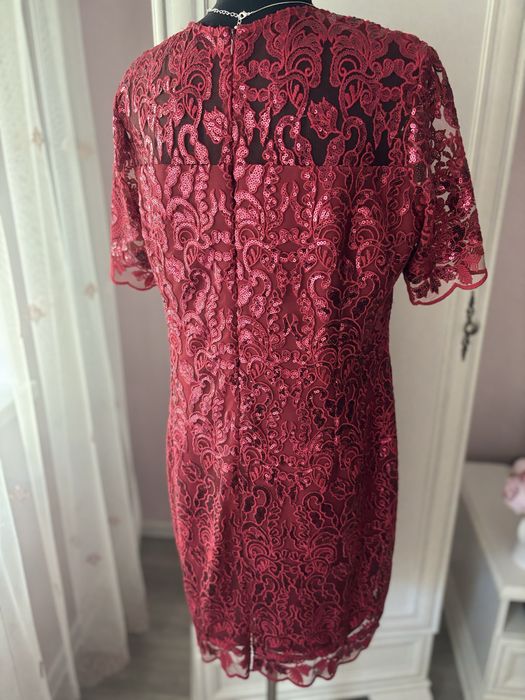 Rochie elegantă, cu dantelă și paiete, marca Dorota, mărimea 46