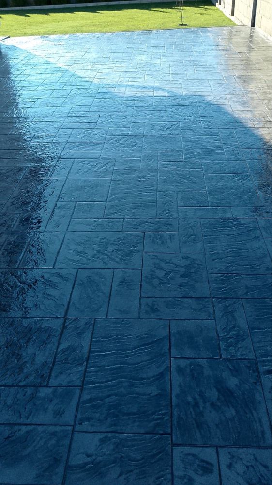 Beton amprentat și maturat premium