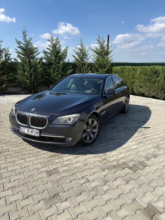 BMW SERIA 7 730d f01