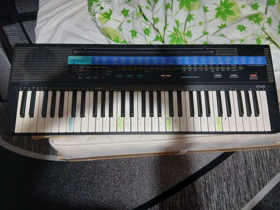 синтезатор Casio CT-615