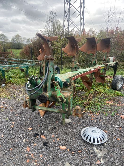 De vanzare plug Gassner 4 trupite reversibil si freza Lelly 2,5m