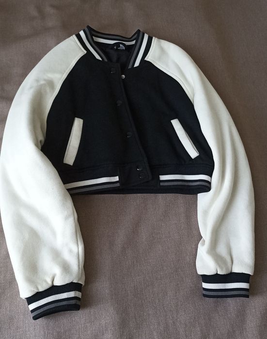 Продаю женскую и детскую одежду!!