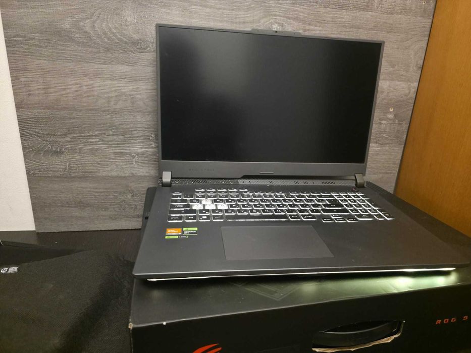 Laptop Gaming ASUS ROG Strix G17 G713PU-LL033, AMD Ryzen 9 7945HX