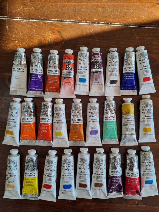 Маслени бои за рисуване " тубички" от 37 ml 27бр и 75ml 22бр.